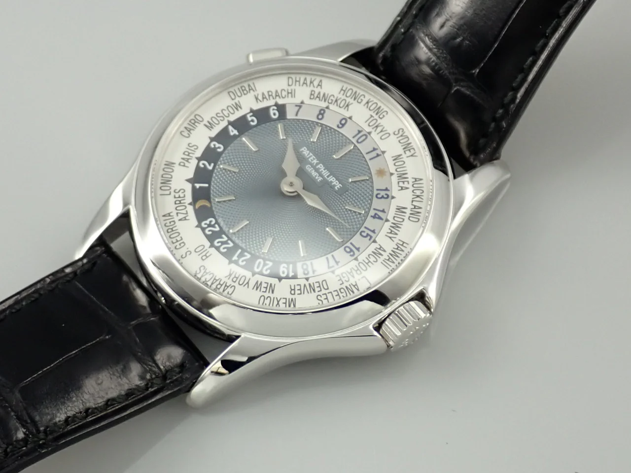 パテックフィリップ コンプリケーション ワールドタイム Ref.5110P-001 プラチナ ブルー文字盤 - Image 4