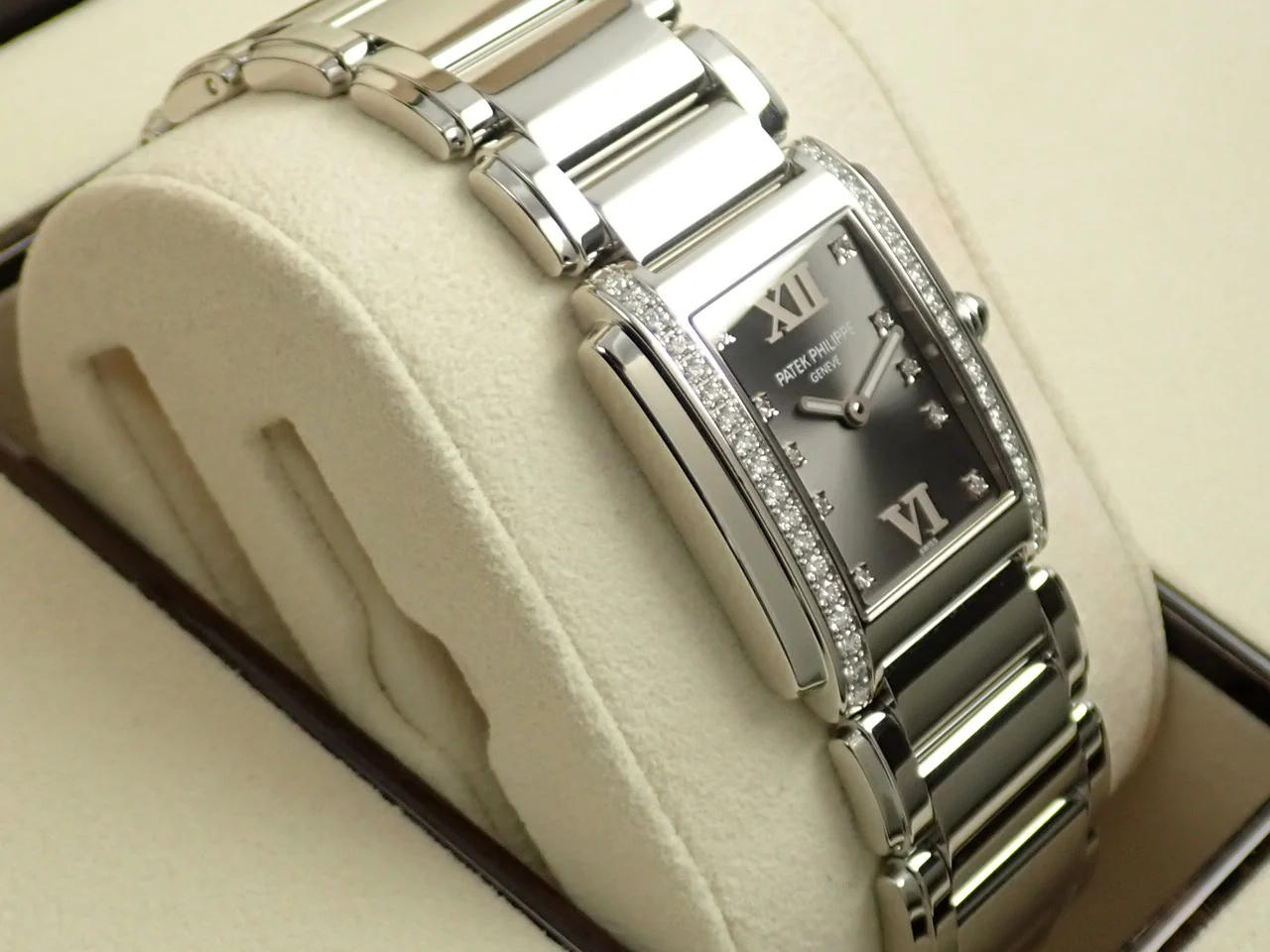 パテックフィリップ Twenty-4 Ref.4910/10A-010 ステンレススチール グレー文字盤 - Image 5