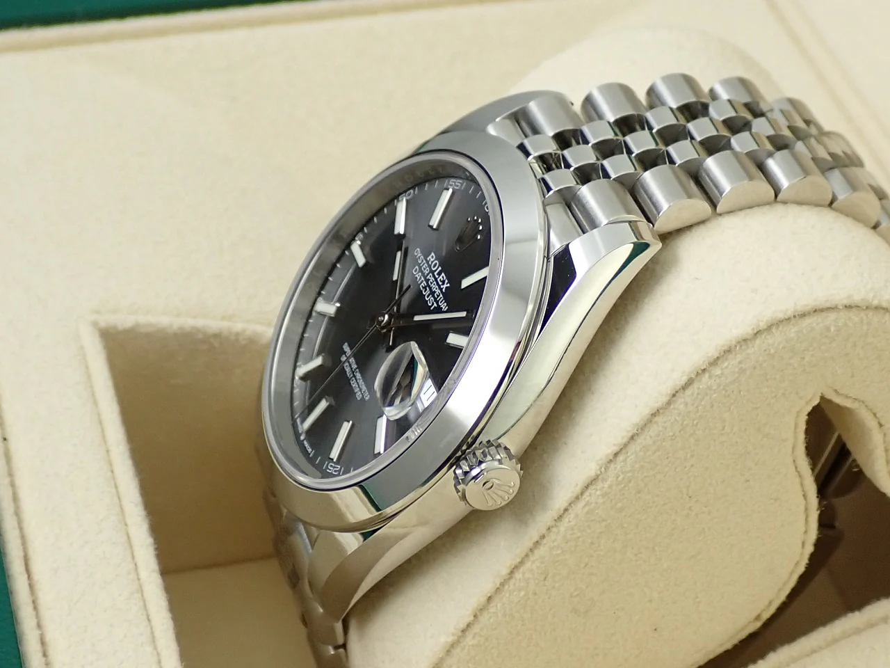 ロレックス デイトジャスト41 Ref.126300 ステンレススチール スレート文字盤 ジュビリーブレスレット 未使用 3Y72URMM - Image 4
