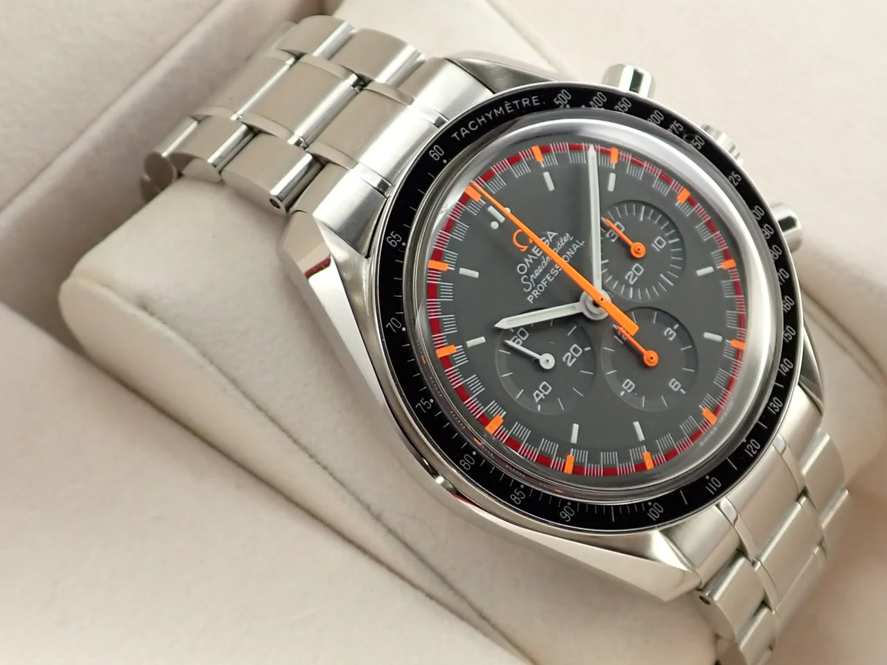 オメガ スピードマスター プロフェッショナル レーシング Ref.3570.4 グレー文字盤 中古 7V3A0L2A - Image 4