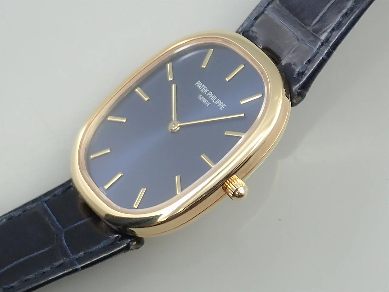 パテックフィリップ ゴールデンエリプス Ref.3738/100J-012 イエローゴールド ブルー文字盤 - Image 4