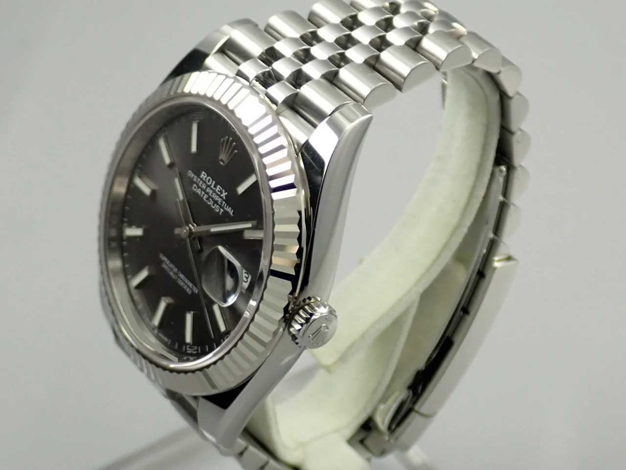ロレックス デイトジャスト41 Ref.126334 ステンレススチール/ホワイトゴールド スレート文字盤 ジュビリーブレスレット 中古 W0102512 - Image 4