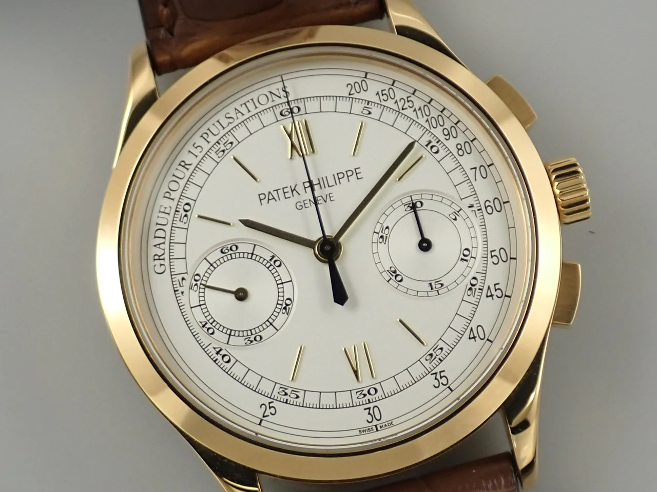 パテックフィリップ クロノグラフ Ref.5170J-001 イエローゴールド シルバー文字盤 - Image 3