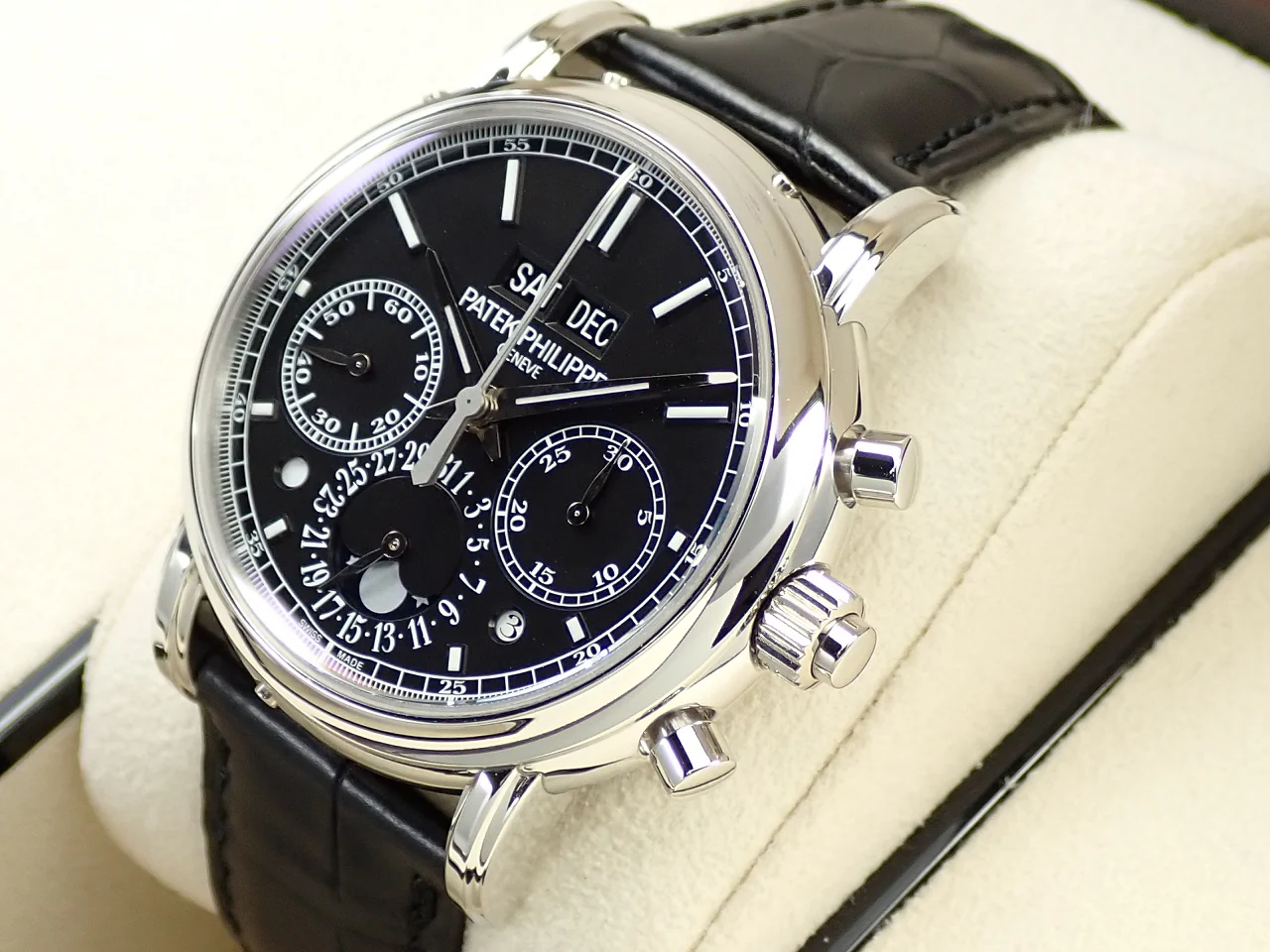 パテックフィリップ パーペチュアルカレンダー スプリットセコンド クロノグラフ Ref.5204P-011 プラチナ ブラック文字盤 - Image 4